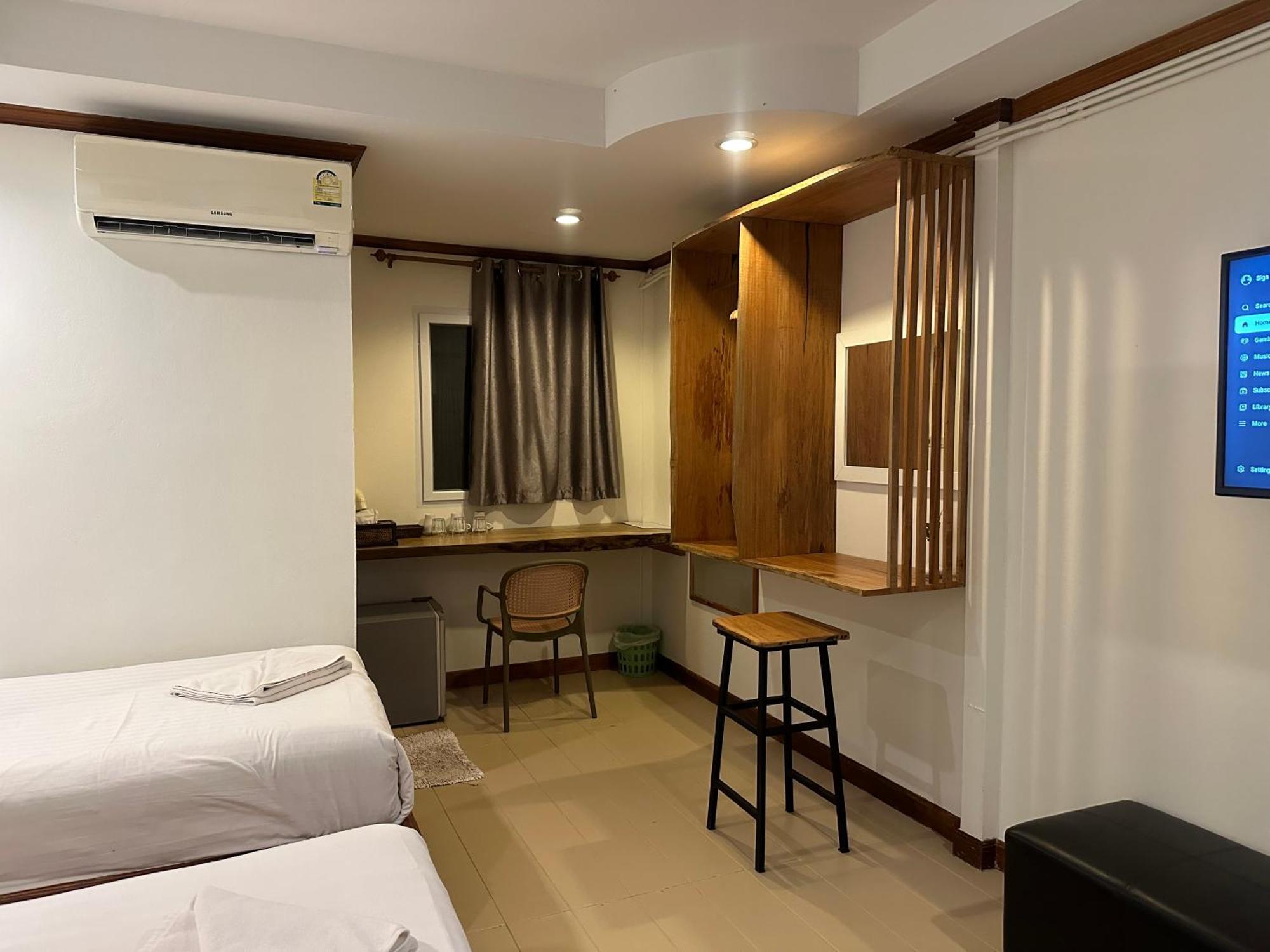 The Ford Sunset Beach Resort Wok Tum Экстерьер фото