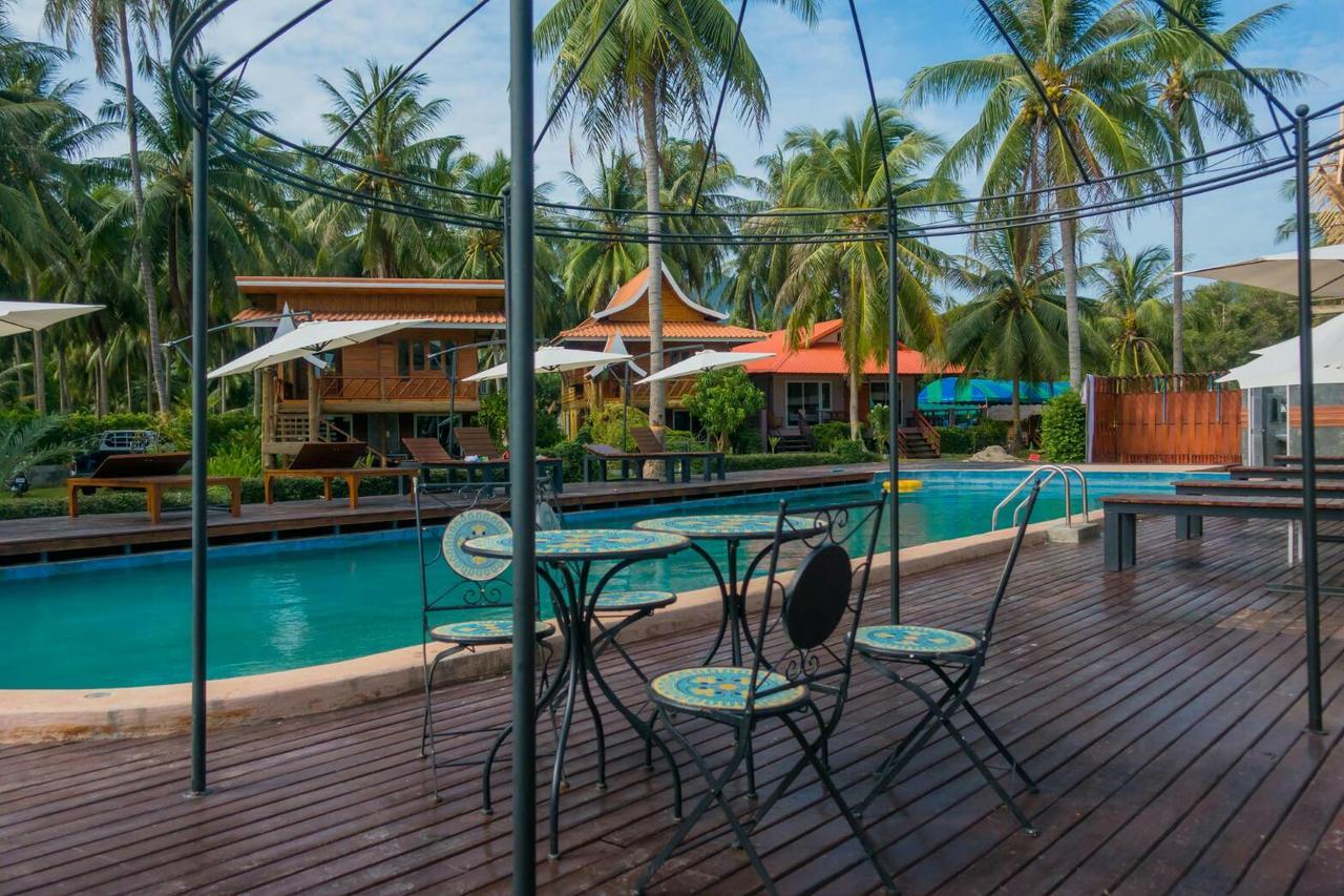 The Ford Sunset Beach Resort Wok Tum Экстерьер фото