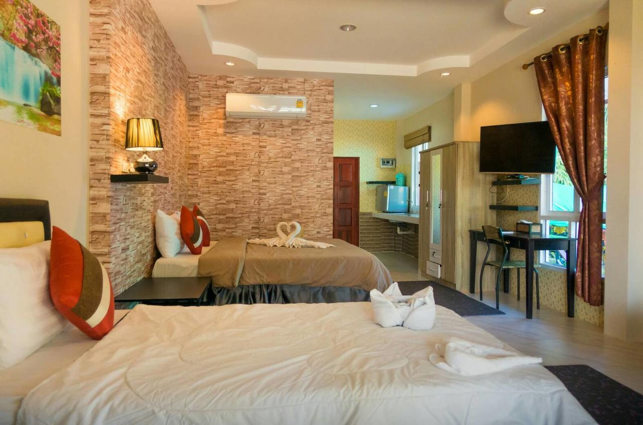 The Ford Sunset Beach Resort Wok Tum Экстерьер фото