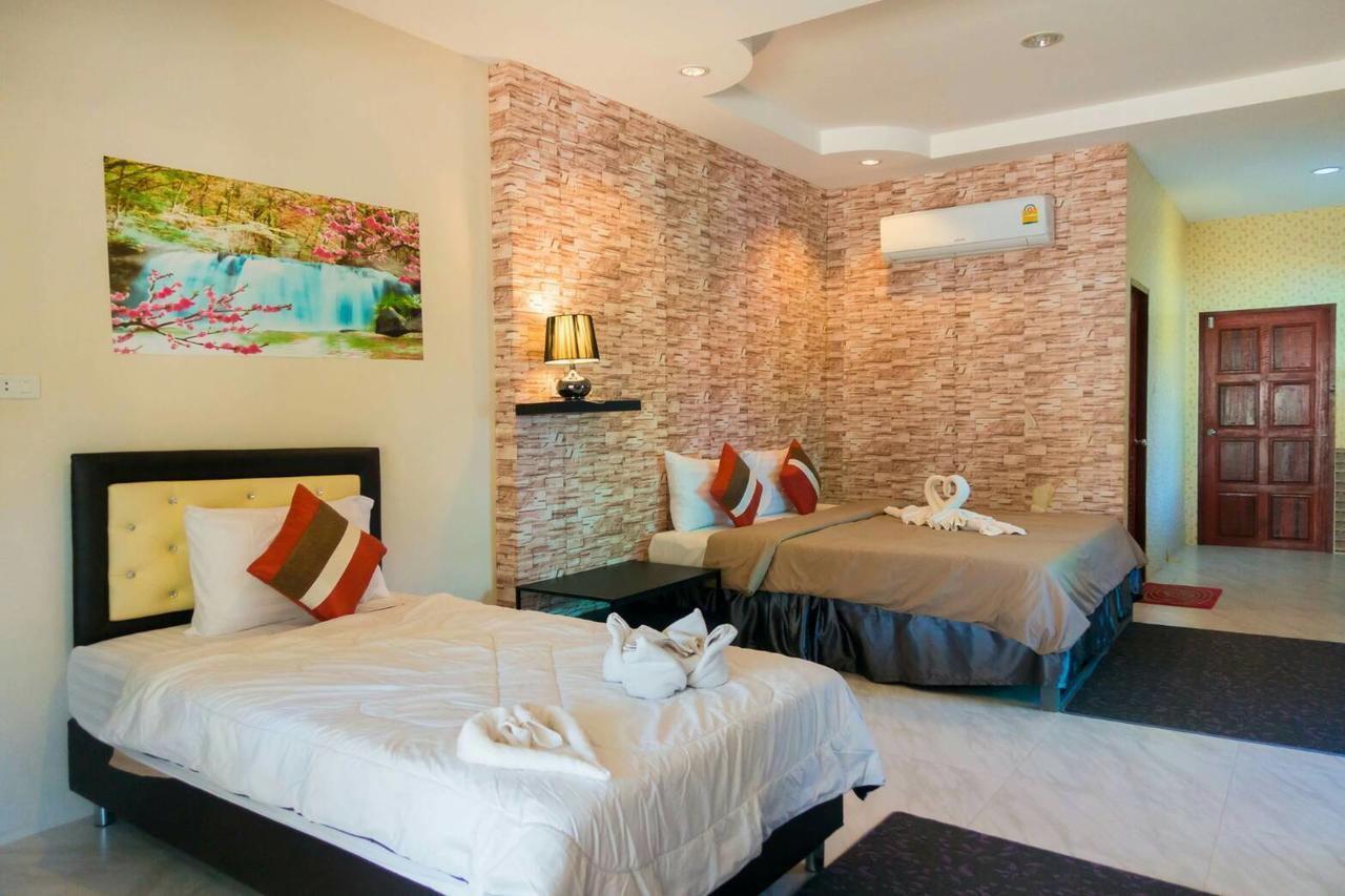 The Ford Sunset Beach Resort Wok Tum Экстерьер фото