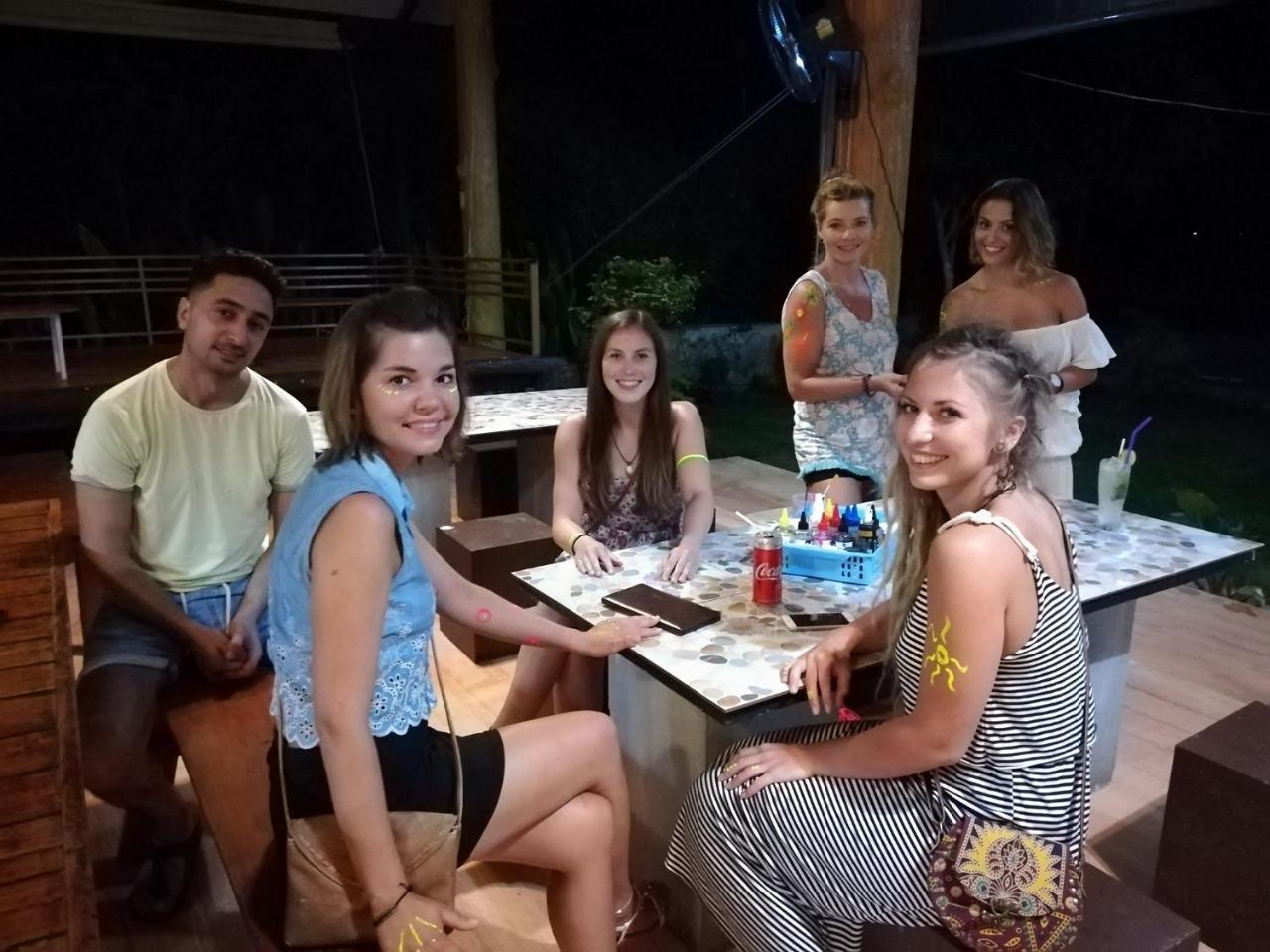 The Ford Sunset Beach Resort Wok Tum Экстерьер фото