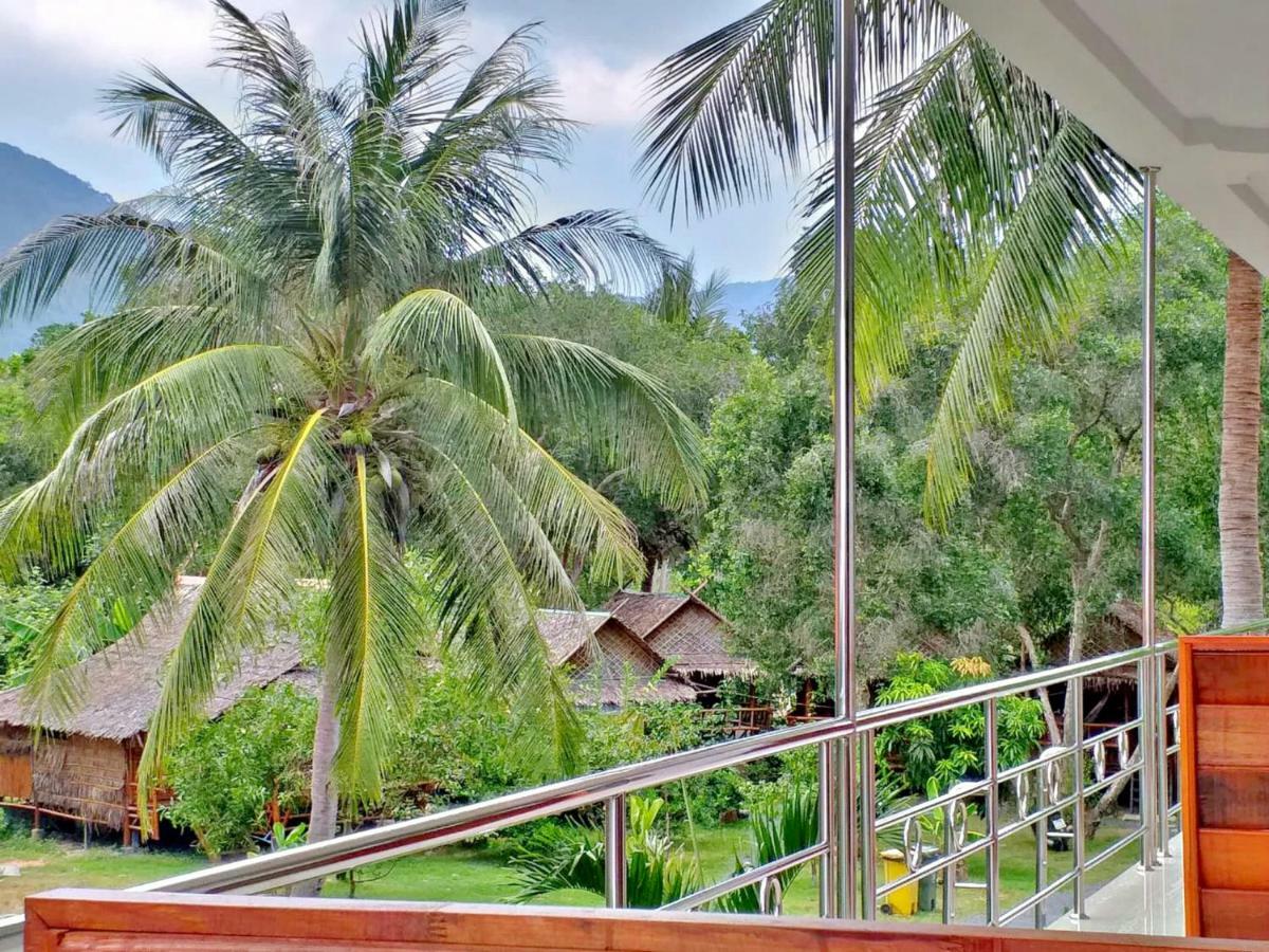 The Ford Sunset Beach Resort Wok Tum Экстерьер фото