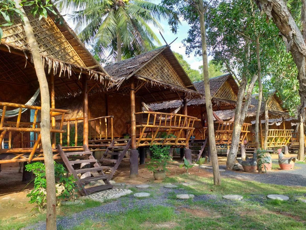 The Ford Sunset Beach Resort Wok Tum Экстерьер фото