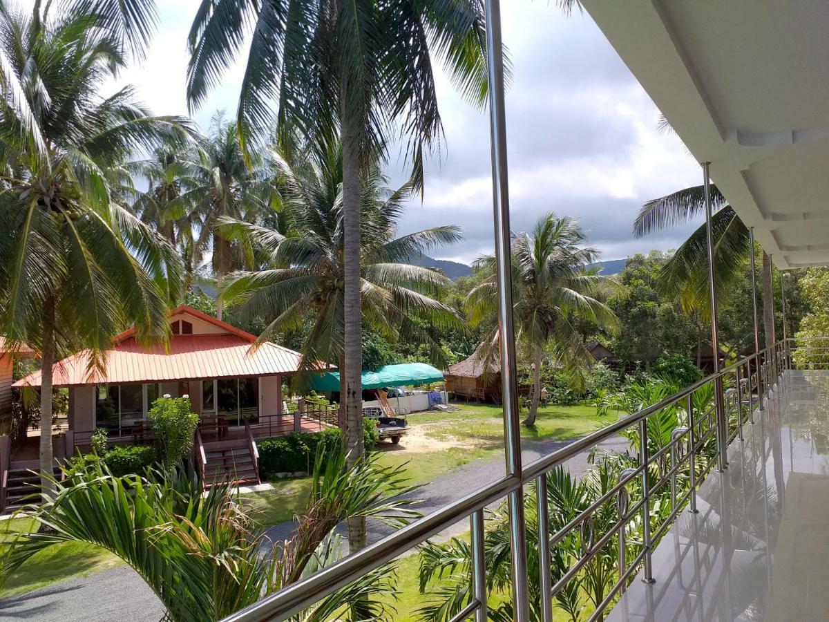The Ford Sunset Beach Resort Wok Tum Экстерьер фото